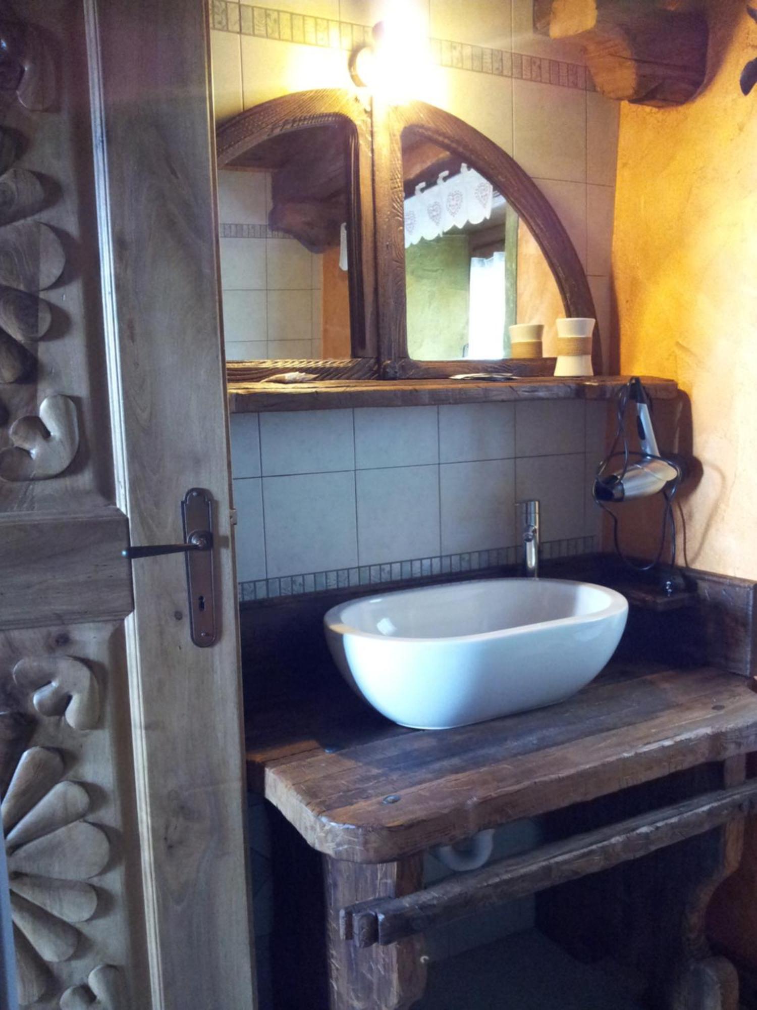 Affittacamere Saint Salod Charvensod Quarto foto